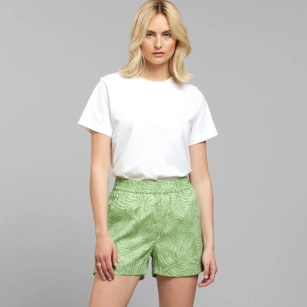 Fashion Shorts Aspudden Palm Leaves Green Women Outlet