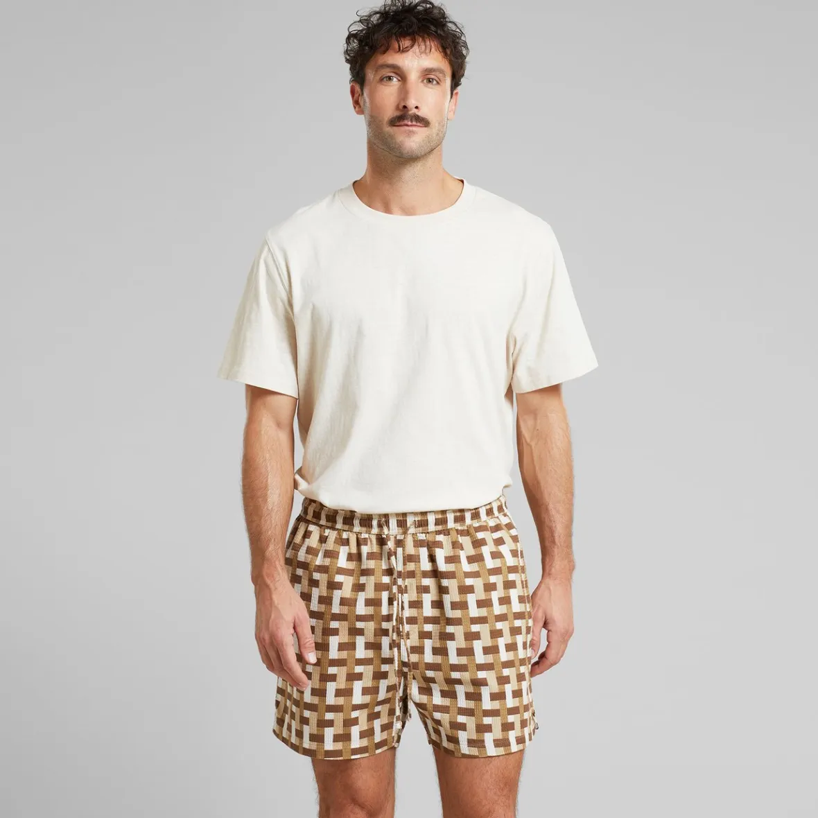 Clearance Shorts Essingen Square Weave Oat White Shorts