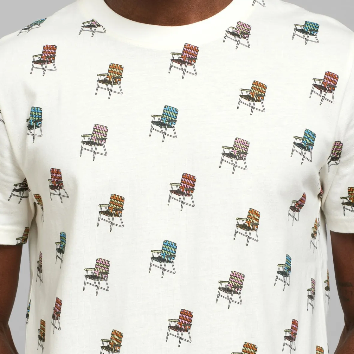 Cheap T-shirt Stockholm Lawn Chair AOP Off White Outlet