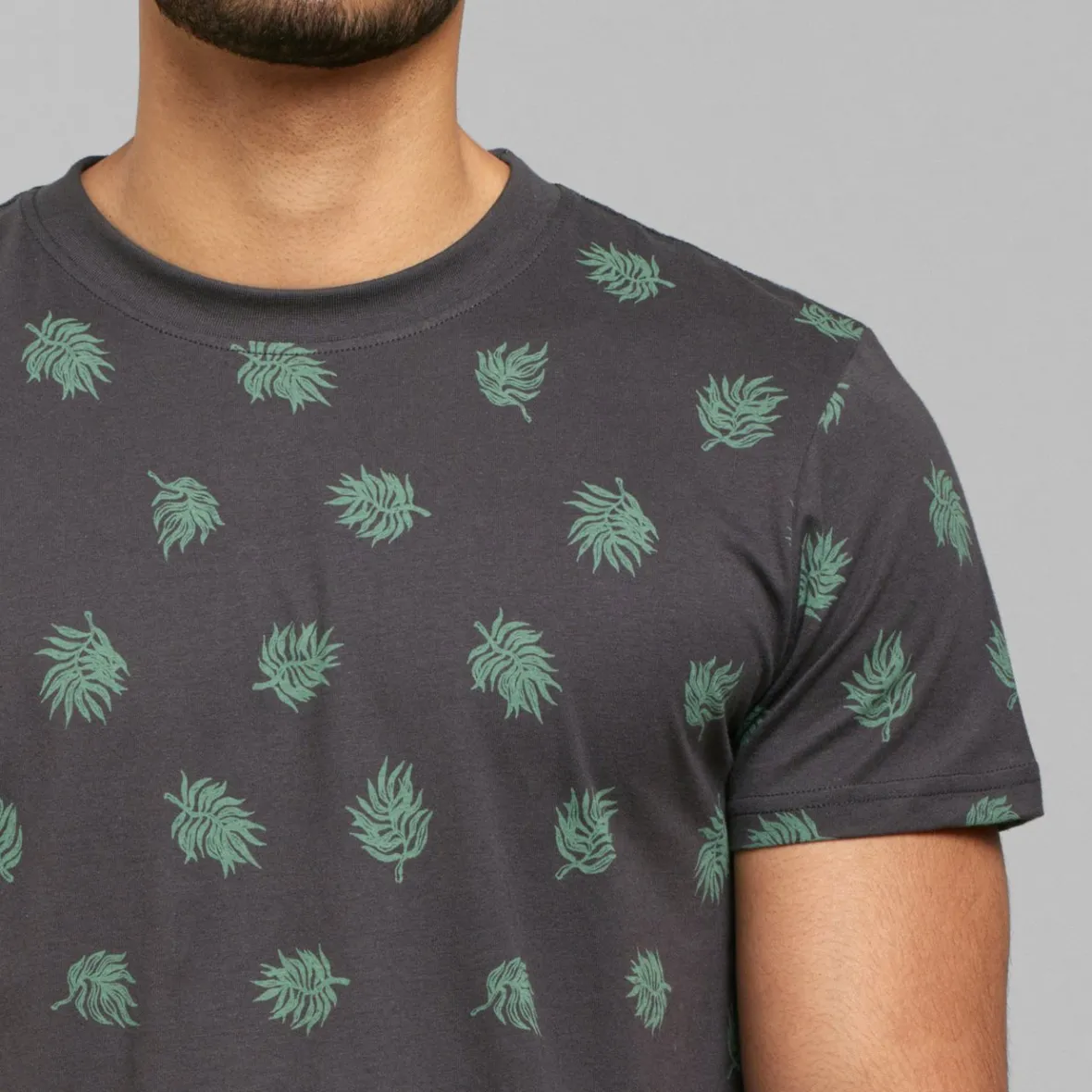 Cheap T-shirt Stockholm Leaf AOP Charcoal Outlet