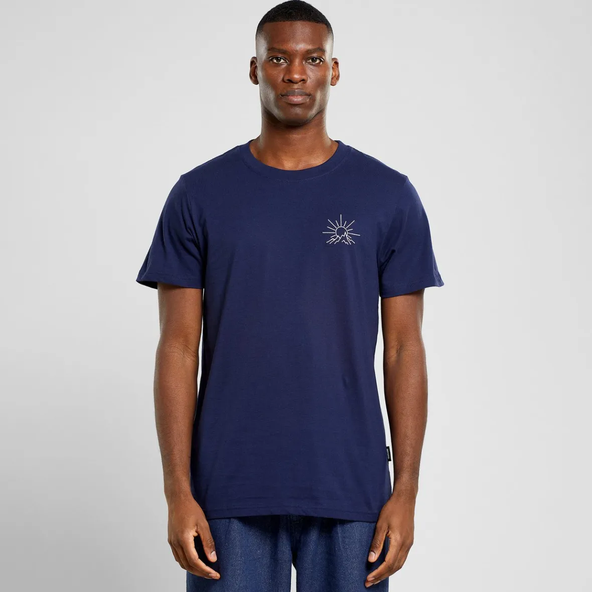 Cheap T-shirt Stockholm Line Mountain Emb Navy T-shirts