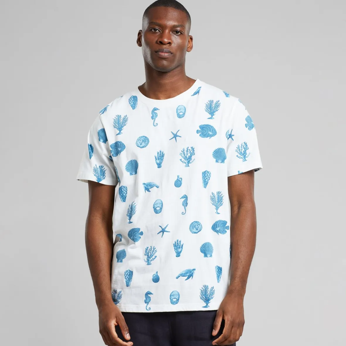 Shop T-shirt Stockholm Ocean Life AOP Off White Outlet