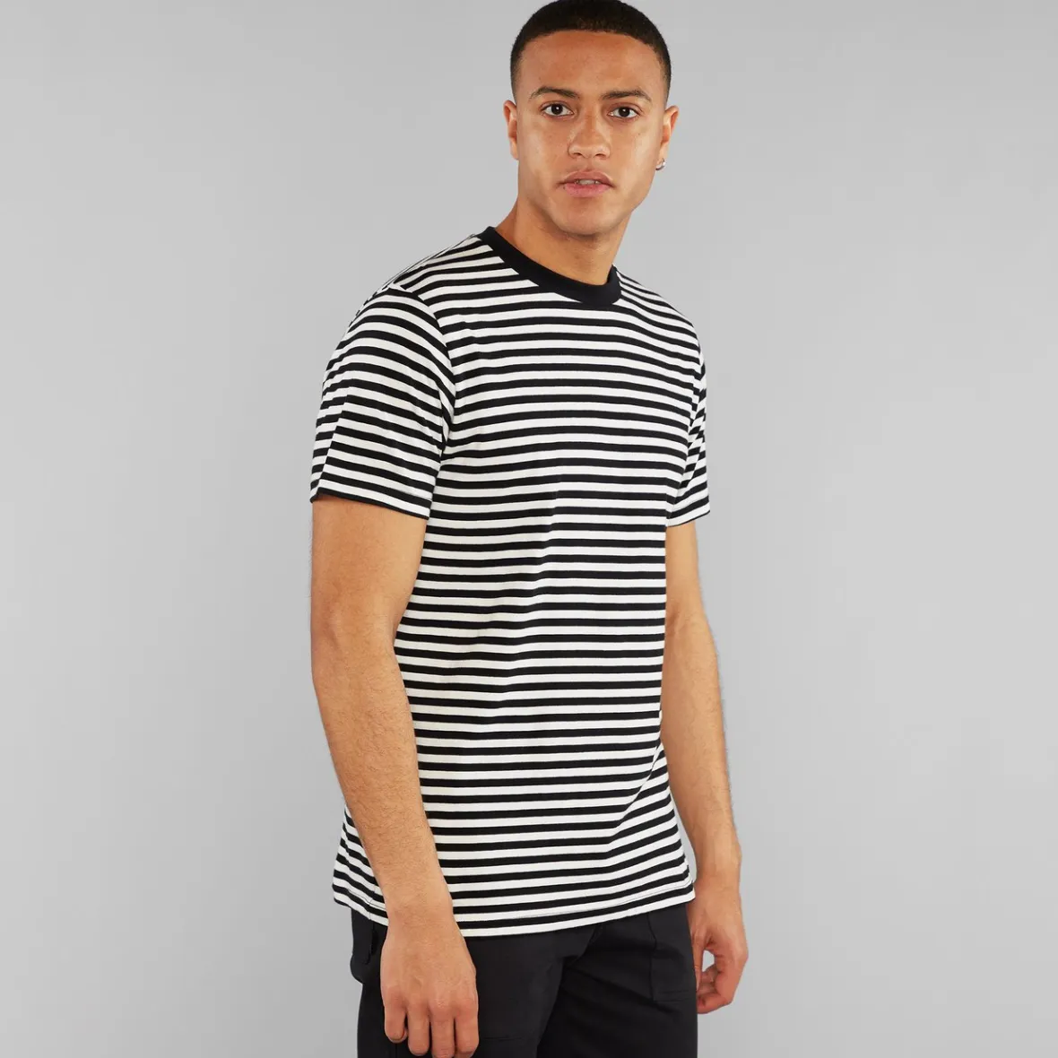 Outlet T-shirt Stockholm Stripes Black/Off-White T-shirts