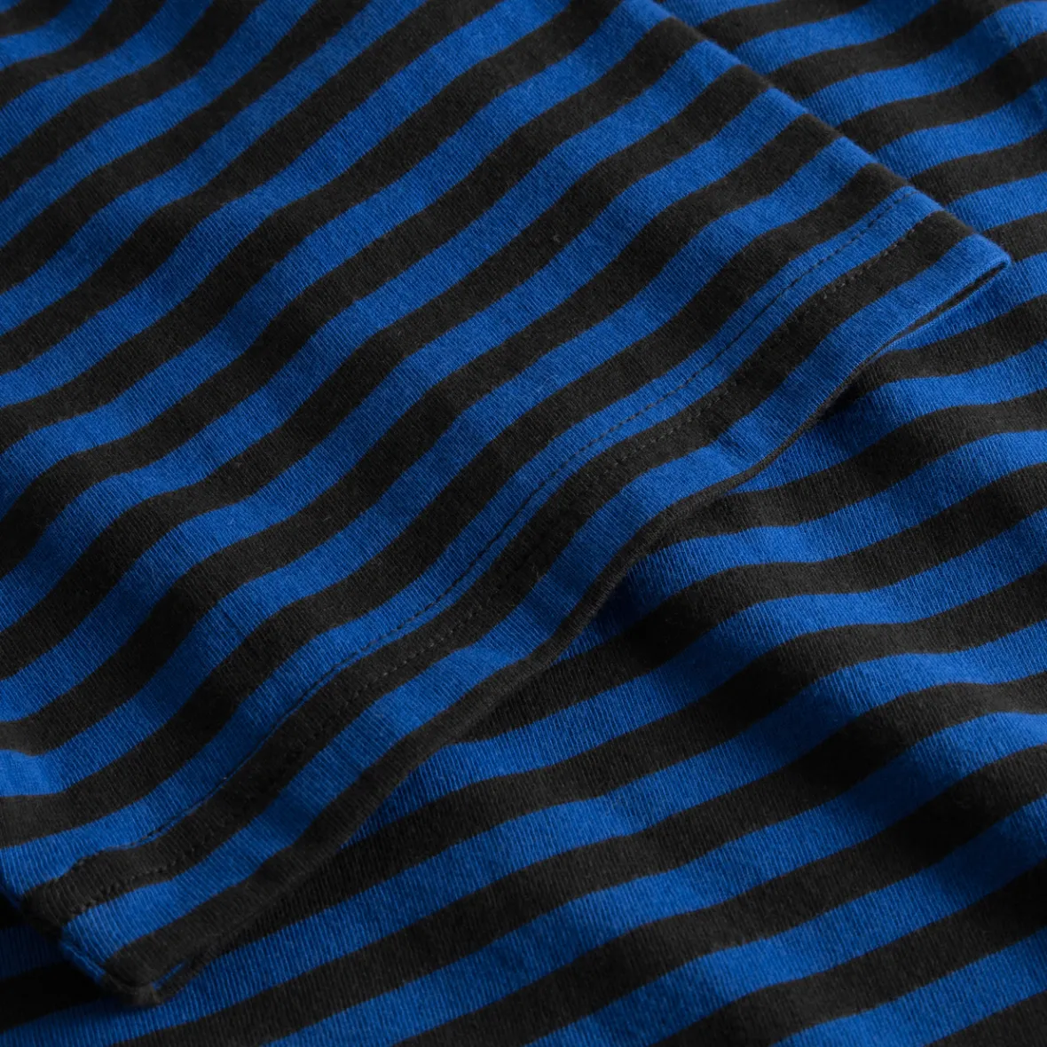 Hot T-shirt Stockholm Stripes Black/Surf Blue T-shirts