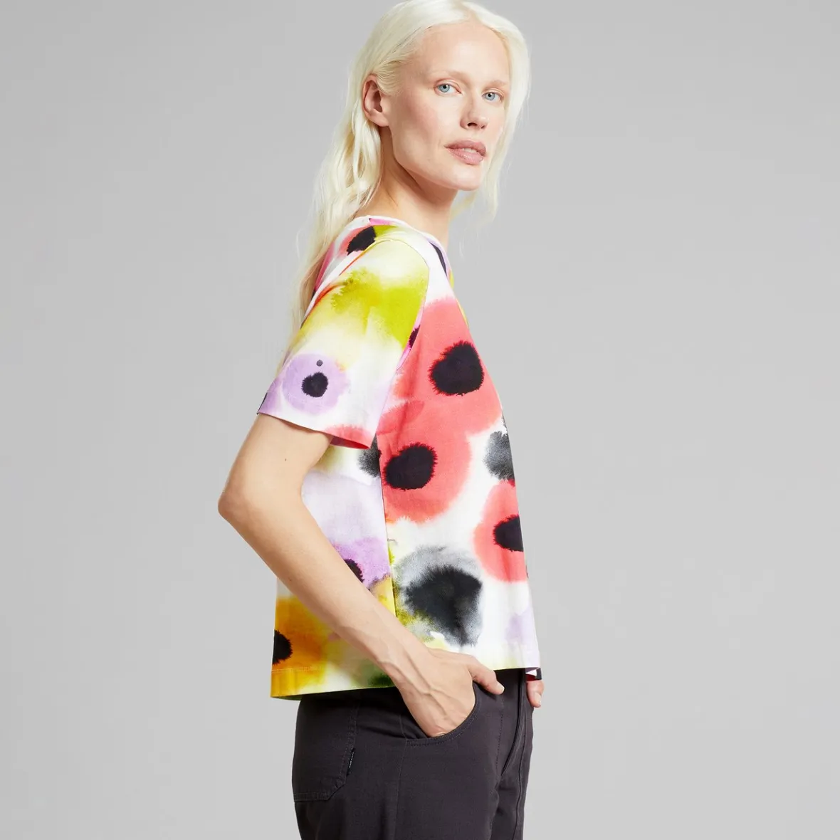Sale T-shirt Vadstena Abstract Floral Multi Color Women T-shirts