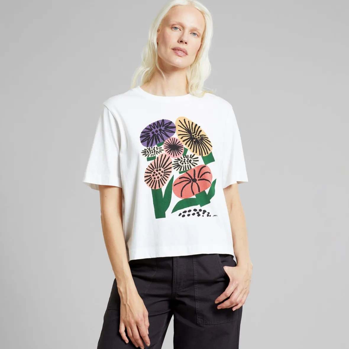 Online T-shirt Vadstena Memphis Flowers White Women T-shirts