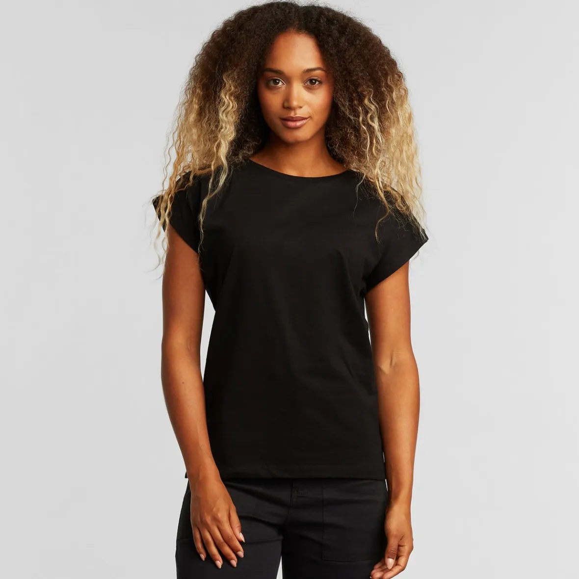 Store T-shirt Visby Base Black Women Base T-shirts | Basics