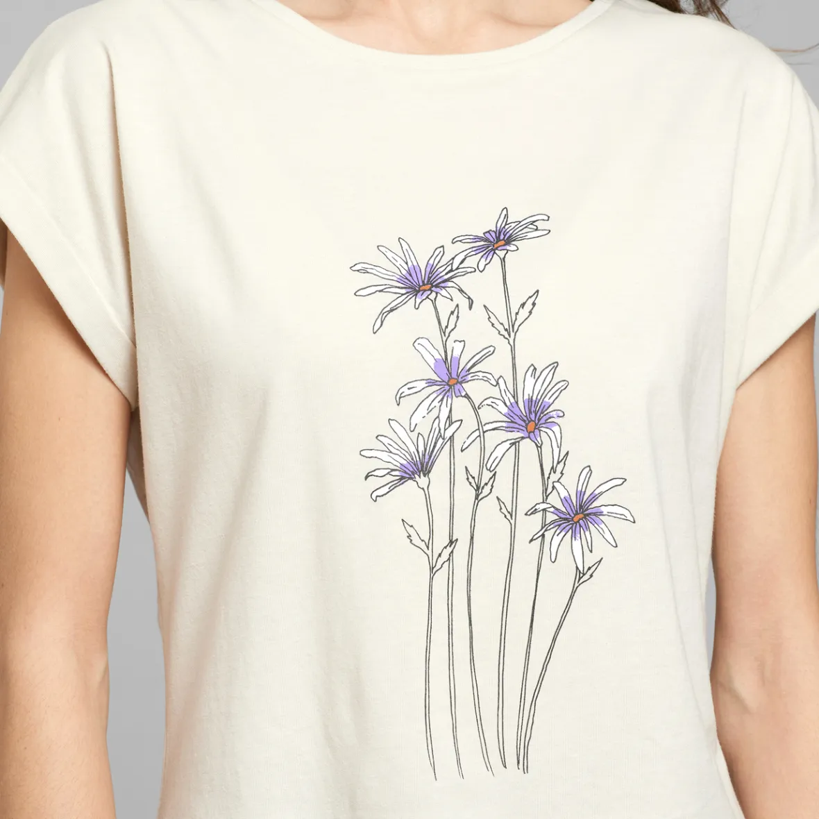 Clearance T-shirt Visby Daisies Oat White Women T-shirts