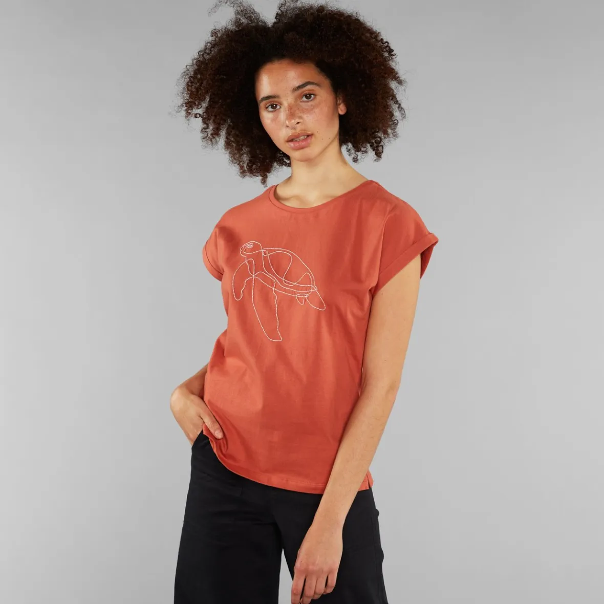 Flash Sale T-shirt Visby Sea Turtle Terracotta Red Women T-shirts